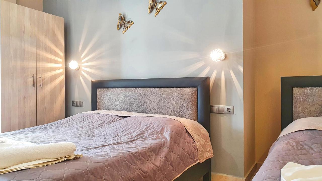 Villa Pirofani Sarti Exteriör bild
